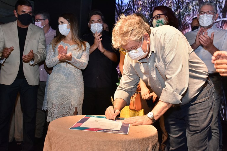 25.11.2021 Governador inaugura Crença em Monteiro (9).JPG