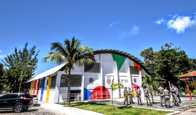 ginásio-cenro de ensino-pm1.JPG