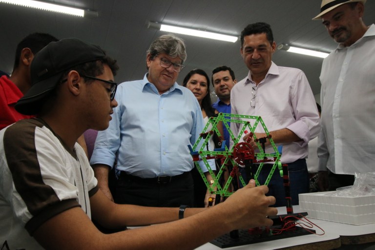 escola-capim-foto Francisco França 10.JPG