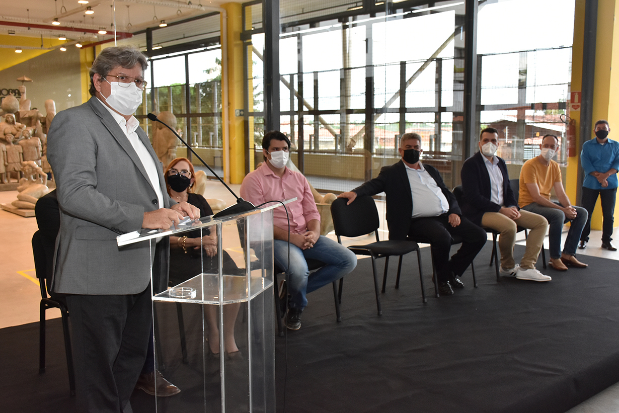 Governador Inauguma o Memorial Abelardo Da Hora (11) - Cópia.JPG