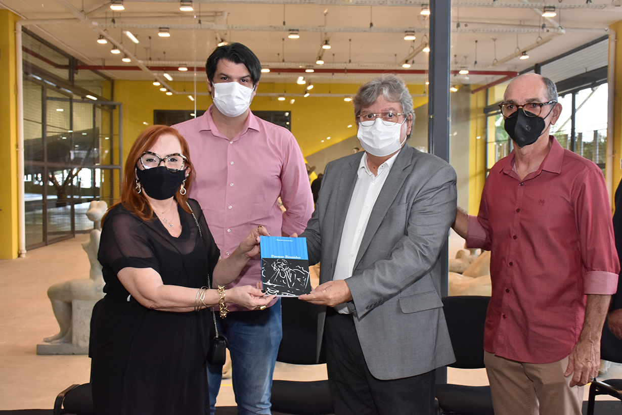 Governador Inauguma o Memorial Abelardo Da Hora (4) - Cópia.JPG