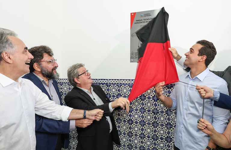 WhatsApp Image 2025-12-18 at 14.07.14-2.jpeg