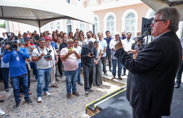 WhatsApp Image 2025-12-18 at 14.07.14-6.jpeg