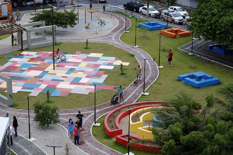 Inauguraçao da Praça em Intermares Foto Francisco França Secom Pb (2).JPG