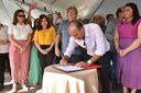 Inauguração de travessia urbana, entrega de onibus e assinatura de convênios em São José de Caiana (16).JPG