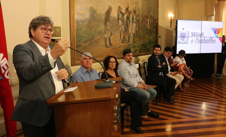 joao azevedo assina lancamento da ODE_foto francisco frnaca (4).jpg joao azevedo assina lancamento da ODE_foto francisco frnaca (4).jpg