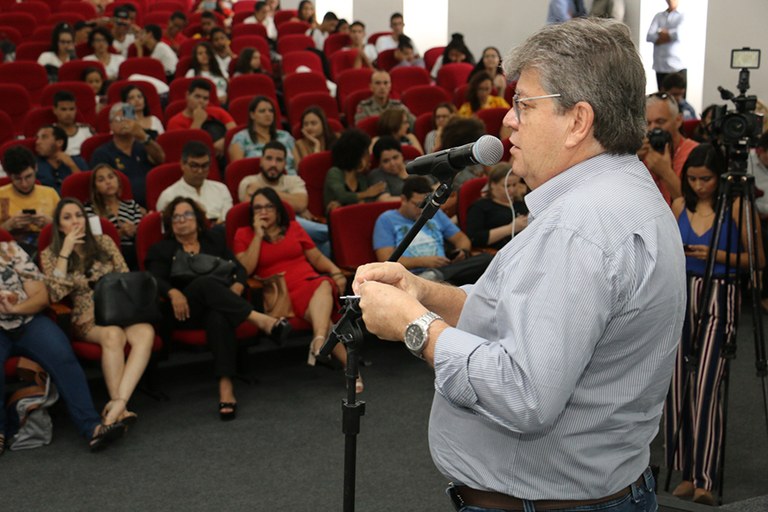 17_04_19 Lançamento do concurso para professores - Francisco França (16).jpg
