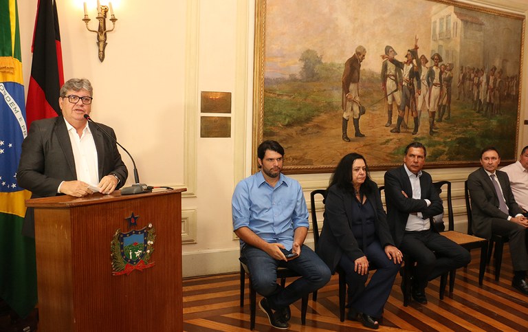 joao assina  parceiria da habitacao_foto francisco franca (12).JPG