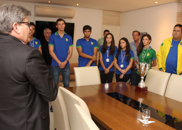 05_11_19 Atletas campeões Mundiais dos Jogos de Volei de Praia na Italia_fotos Francisco França (7).jpg