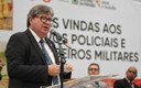 joao Policia militar e bombeiros boas vindas_ foto jose marques (16).jpg