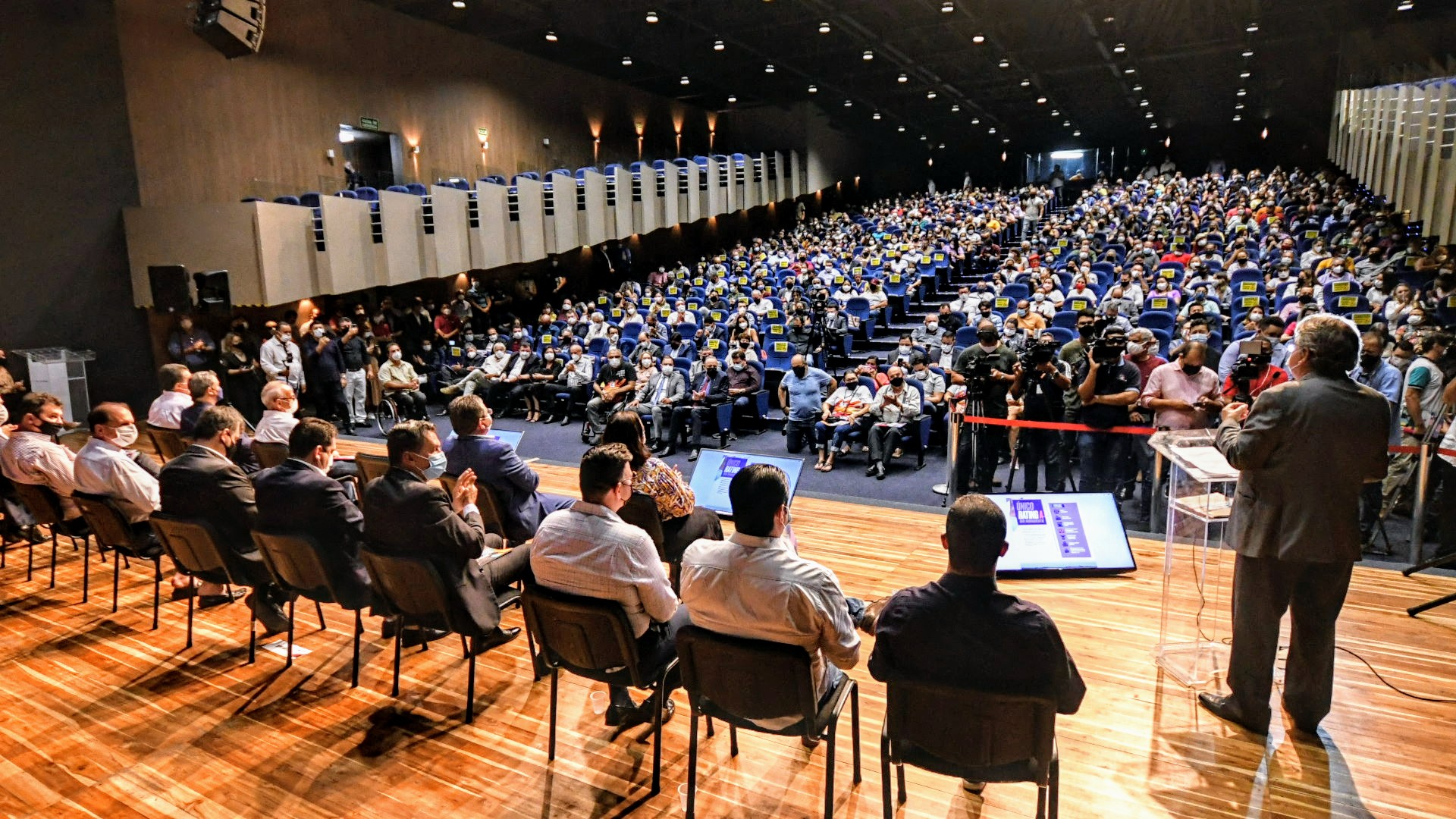DSC_4379~2.JPG