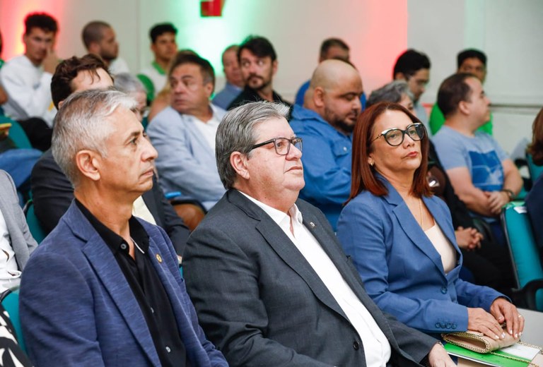 WhatsApp Image 2025-09-26 at 16.03.34-3.jpeg