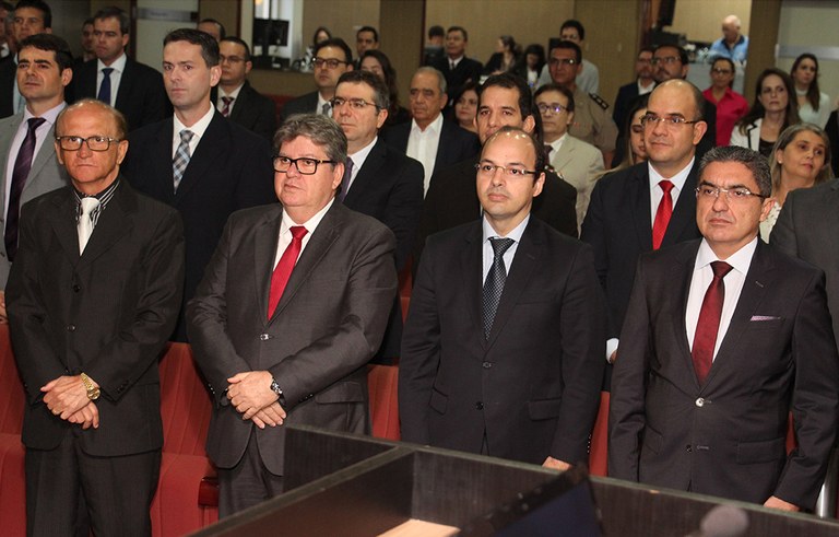 joao azevedo e juiz federal rogerio goncalves noTRE PB_foto francisco franca (18).JPG