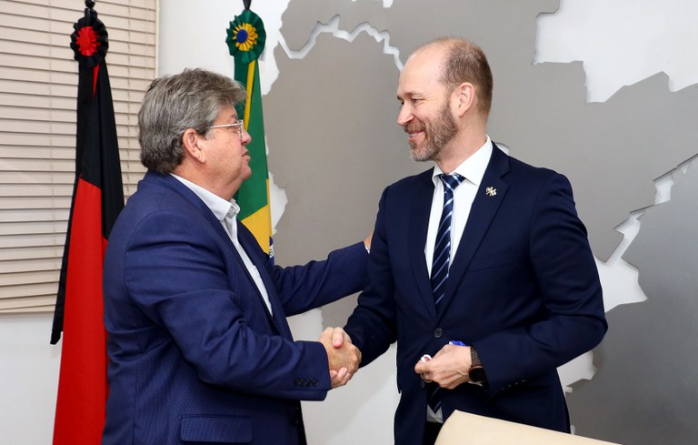 Visita Embaixador Finlandia Foto Francisco França (1).jpg
