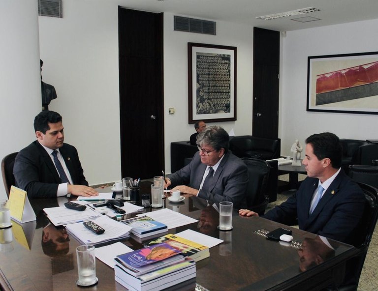 reunião-presidente senado (1).jpeg reunião-presidente senado (1).jpeg