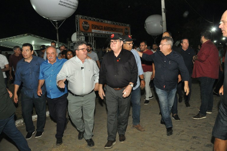 visita_gov_parq_exp_cg_fabiana_veloso (18).JPG