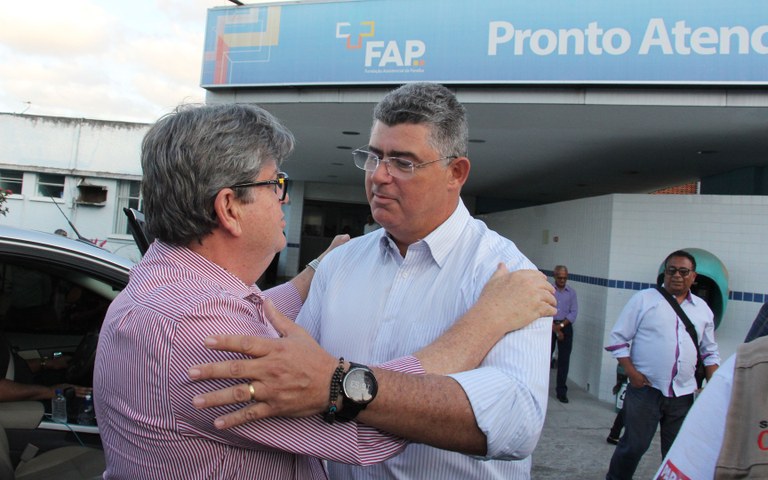 joao visita hosp FAP em cg foto francisco franca (3).JPG