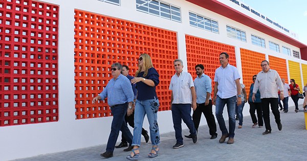 Joao visita a escola cidada Alvaro Gaudencio em CG foto francisco franca (2).JPG
