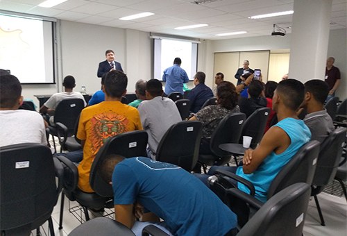 Jovens-da-semiliberdade-iniciam-curso-de-manutencao-3.jpg Jovens-da-semiliberdade-iniciam-curso-de-manutencao-3.jpg