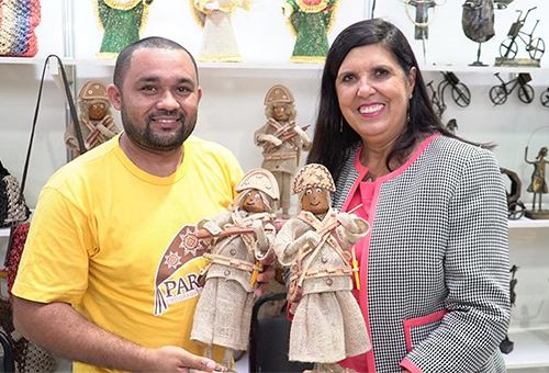 ligia-visita-salao-de-artesanato-e-destaca-investimentos-1a.jpg