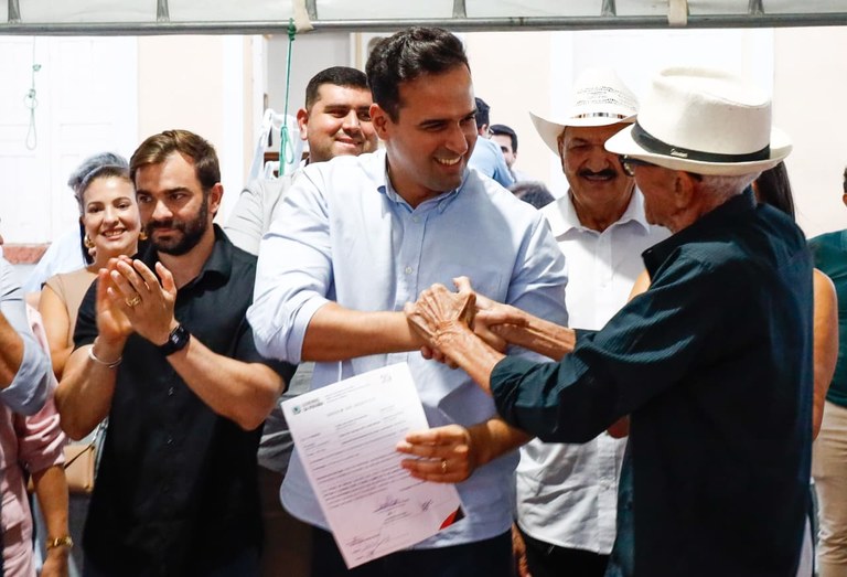 WhatsApp Image 2025-10-21 at 19.39.50-2.jpeg