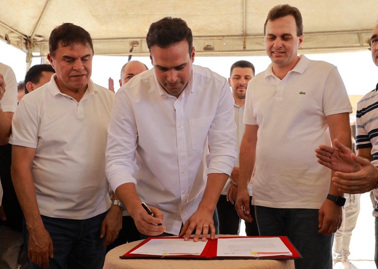 WhatsApp Image 2025-10-28 at 16.28.25-2.jpeg