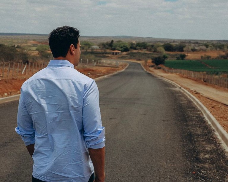 WhatsApp Image 2025-10-27 at 15.37.32-2.jpeg