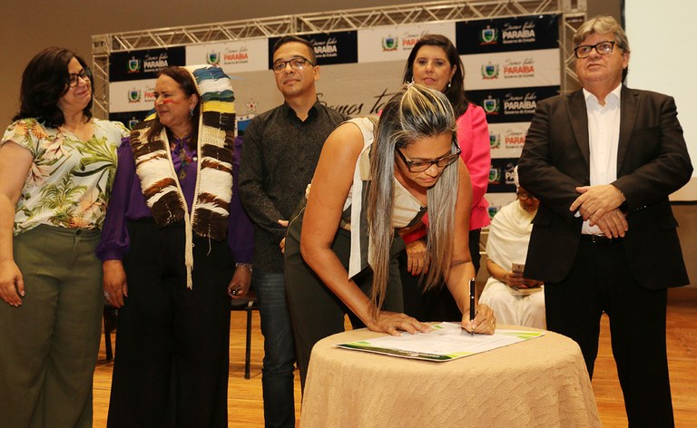 primeira dama participou do dia internacional da mulher_foto francisco franca (12).JPG