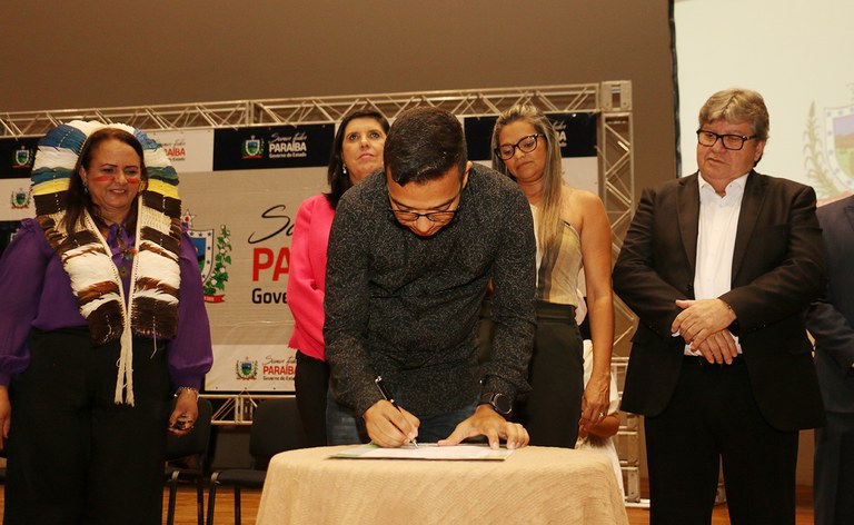 primeira dama participou do dia internacional da mulher_foto francisco franca (14).JPG