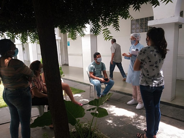 Acompanhantes de pacientes também participaram das atividades.jpg