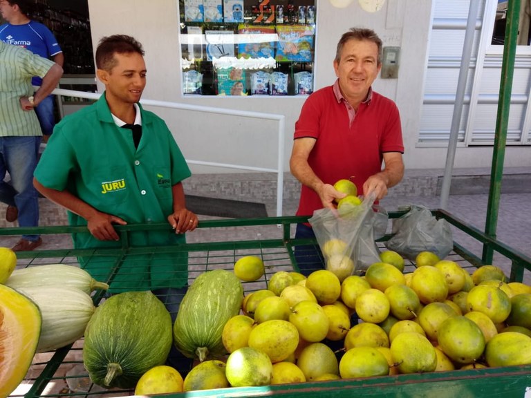 feira juru2 06-05.jpg feira juru2 06-05.jpg
