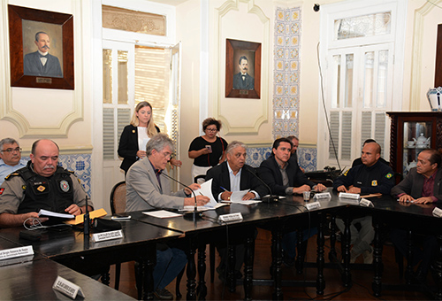 assinatura-de-ricardo-na-parceria-com-PRF_foto-walter-rafael-1.jpg