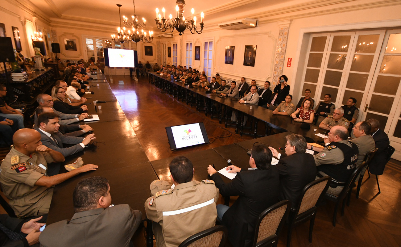 governo faz reuniao de seguranca_foto jose marques (2).JPG