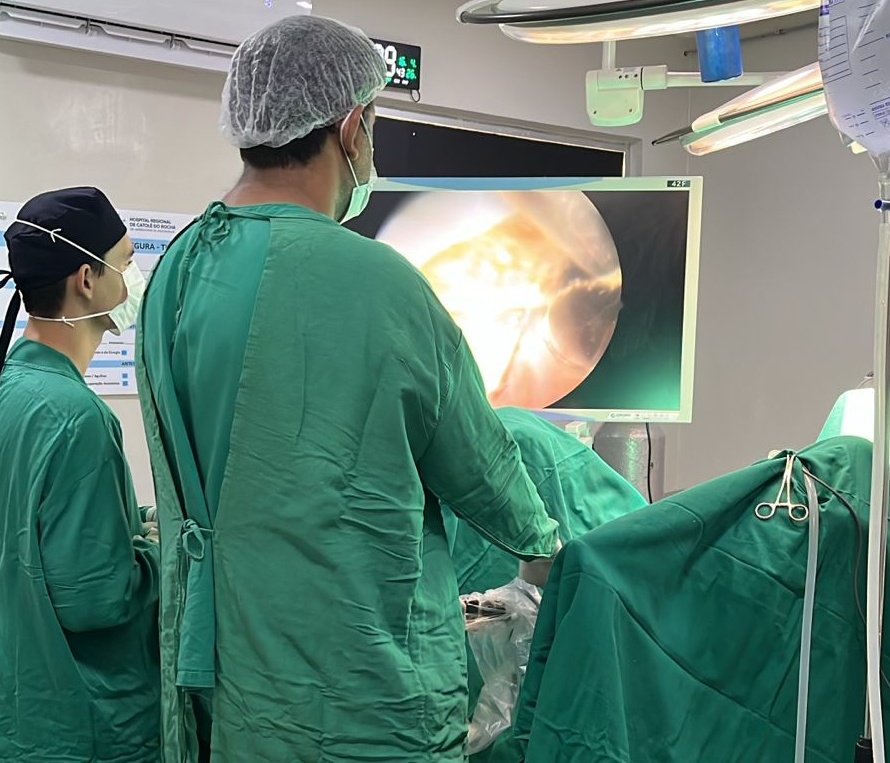 A cirurgia por vídeo é menos invasiva e proporciona recuperação mais rápida para os pacientes..jpeg