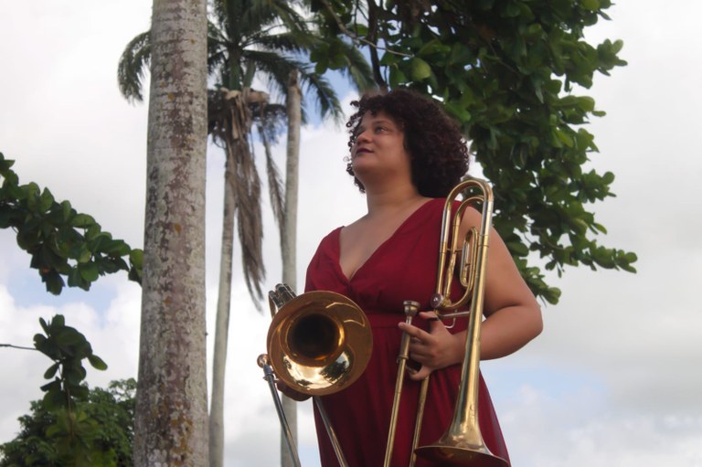 Larissa Feliciano_trombonista (1).jpeg