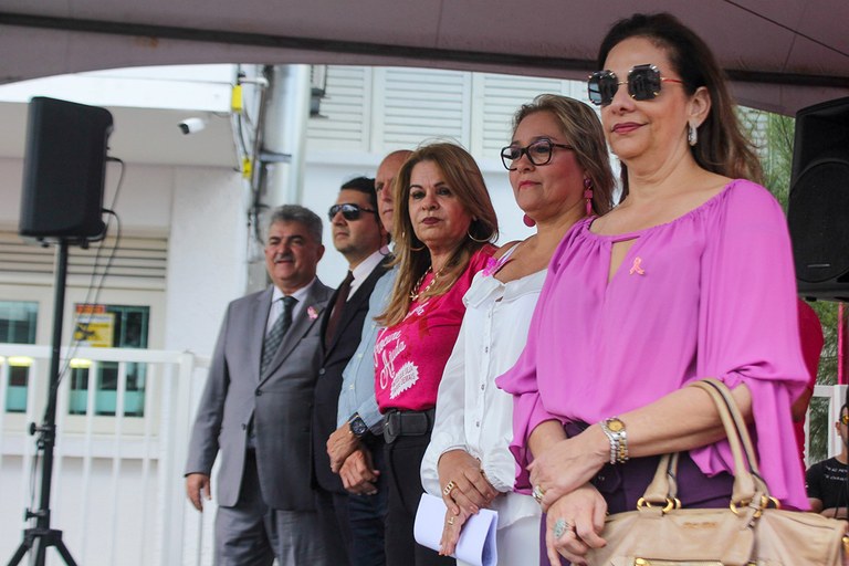 primeira dama participa do lancamento do outubro rosa_foto ricardo puppe (8).jpeg