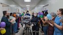 Após quatro meses internada no Hospital Metropolitano, paciente em cuidados paliativos se recupera de AVC hemorrágico em decorrência de uma malformação arteriovenosa 1.jpeg
