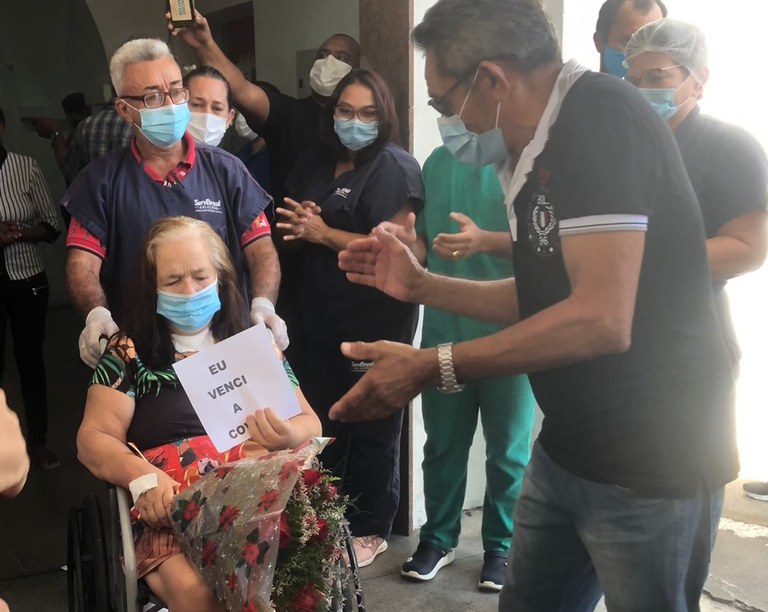 A paciente no meomento em que saia do hospital.jpg