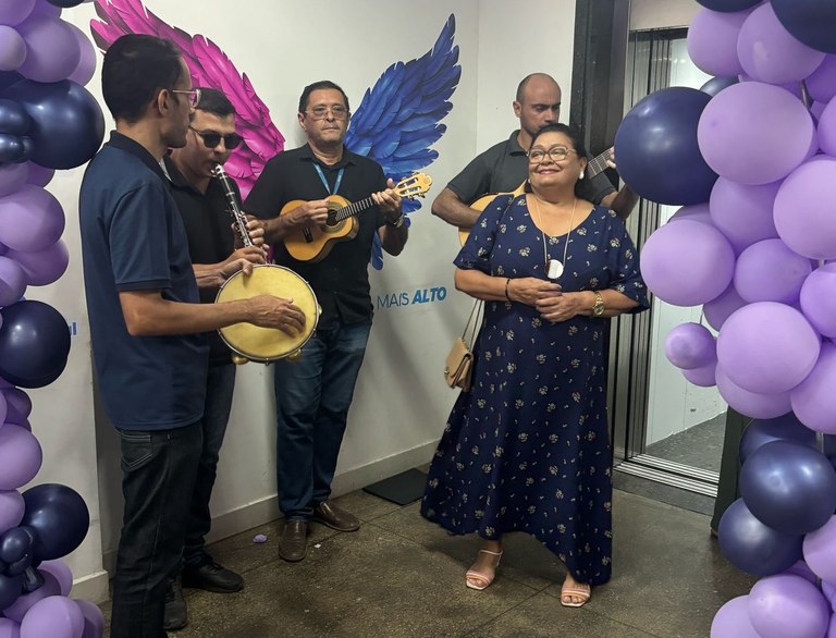A ação contou com a participação do grupo musical Clube do Choro.jpg