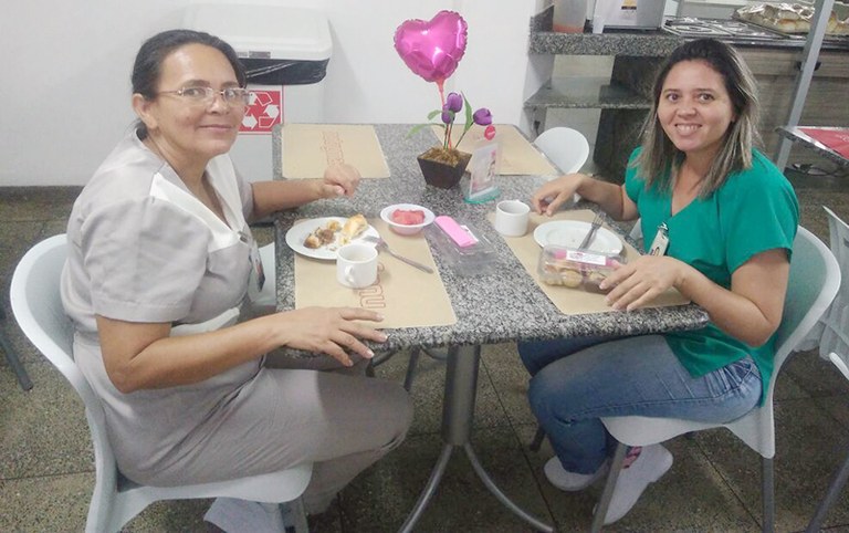 As-funcionárias-e-pacientes-ganharam-brindes.jpeg