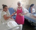 Durante-todo-o-dia-foi-distribuido-brindes-com-as-pacientes.jpeg