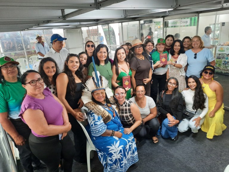 Encontro das Mulheres do Agro - Painel em Mari.jpg