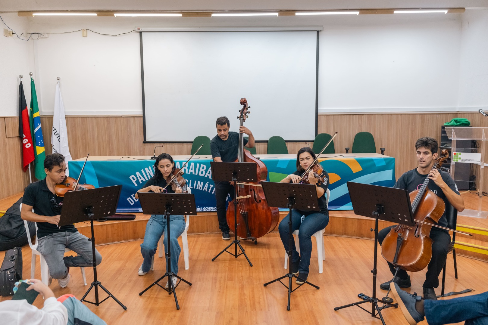 25.09.2025 - Painel Paraibano de Mudanças Climaticas João Pessoa Dia 2 - Mateus de Medeiros-1 - Copia.jpg