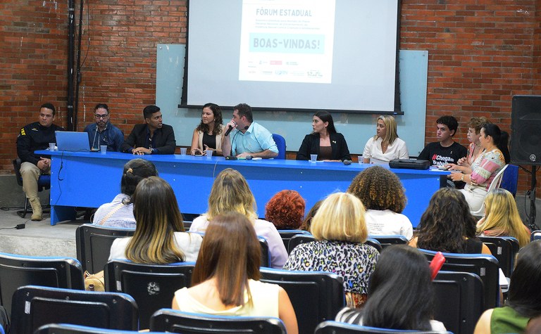 22-10-25 Revisao do Plano Decenal Nacional de Enfrentamento  da Violencia Sexual contra Crianças e Adolescentes Foto-Alb (19).JPG