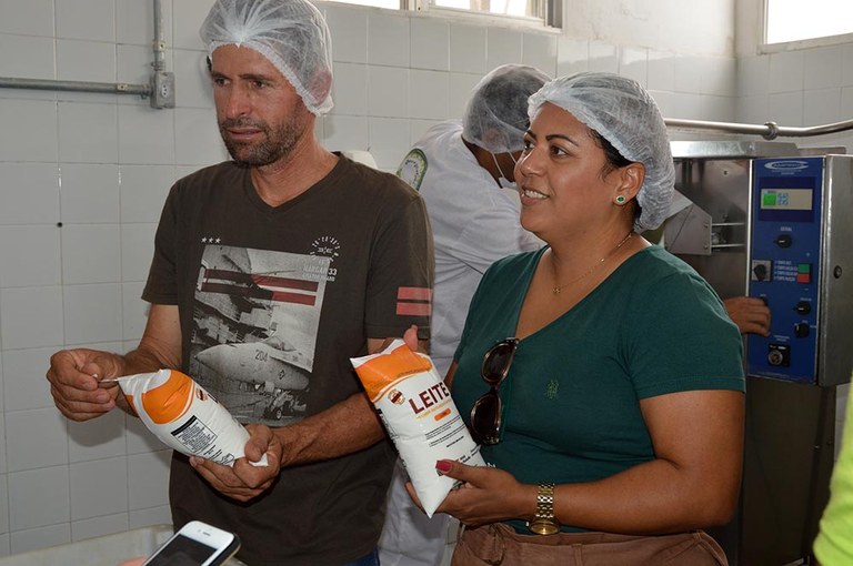 19-11-19 Visita A Usina e Produtores de Leite de Cabra em Cabaceiras Foto-Alberto Machado  (17).JPG