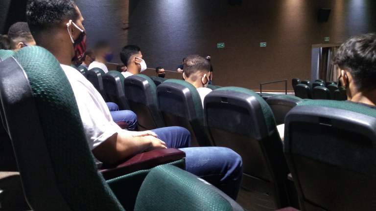 pé no espaço1.jpg