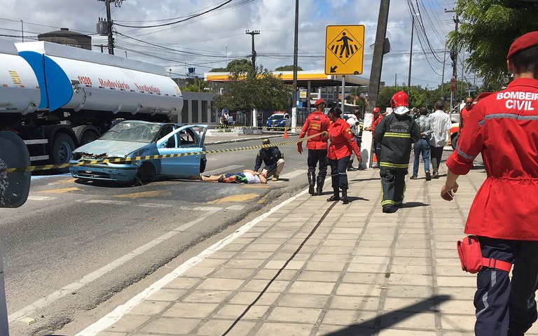 docas promove simulado de acao emergencial (2).JPG