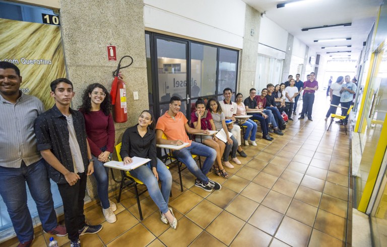 seect empresas ligadas ao programa primeira chance entrevistam alunos para estagio foto diogo nobrega (1).jpg