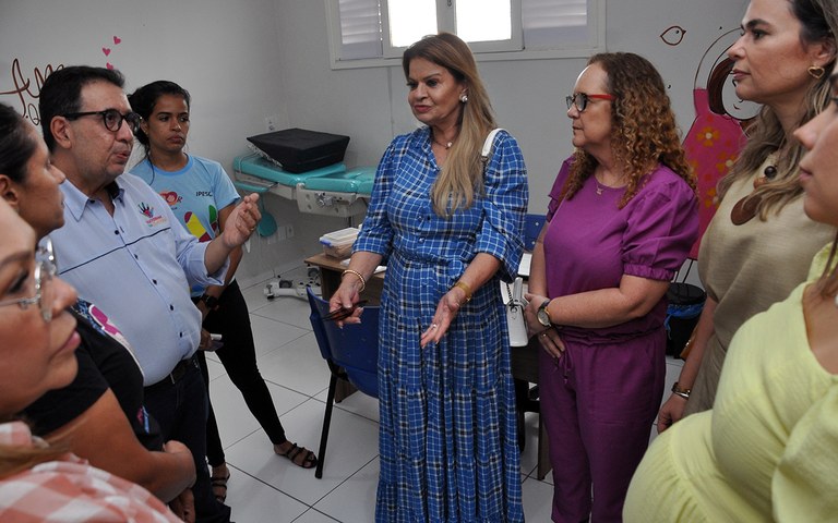 visita_primeira_dama_ipesq_cg_fabiana_veloso (30).JPG