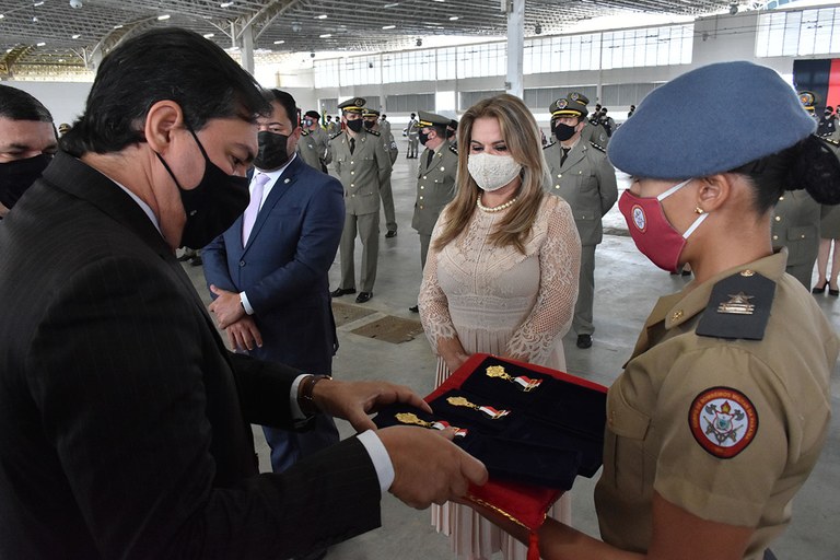 20.08.2021 Entrega da medalha Ceronel Elísio Sobreira a Primeira-dama (6).JPG